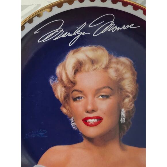 Vintage Marilyn Monroe “Sweet Sizzle” Collector Plate (1996) - Picture 4 of 12